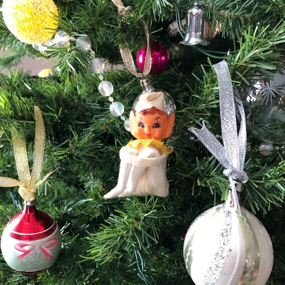Vintage Elf Knee Hugger Christmas Decor - Picture 3 of 10